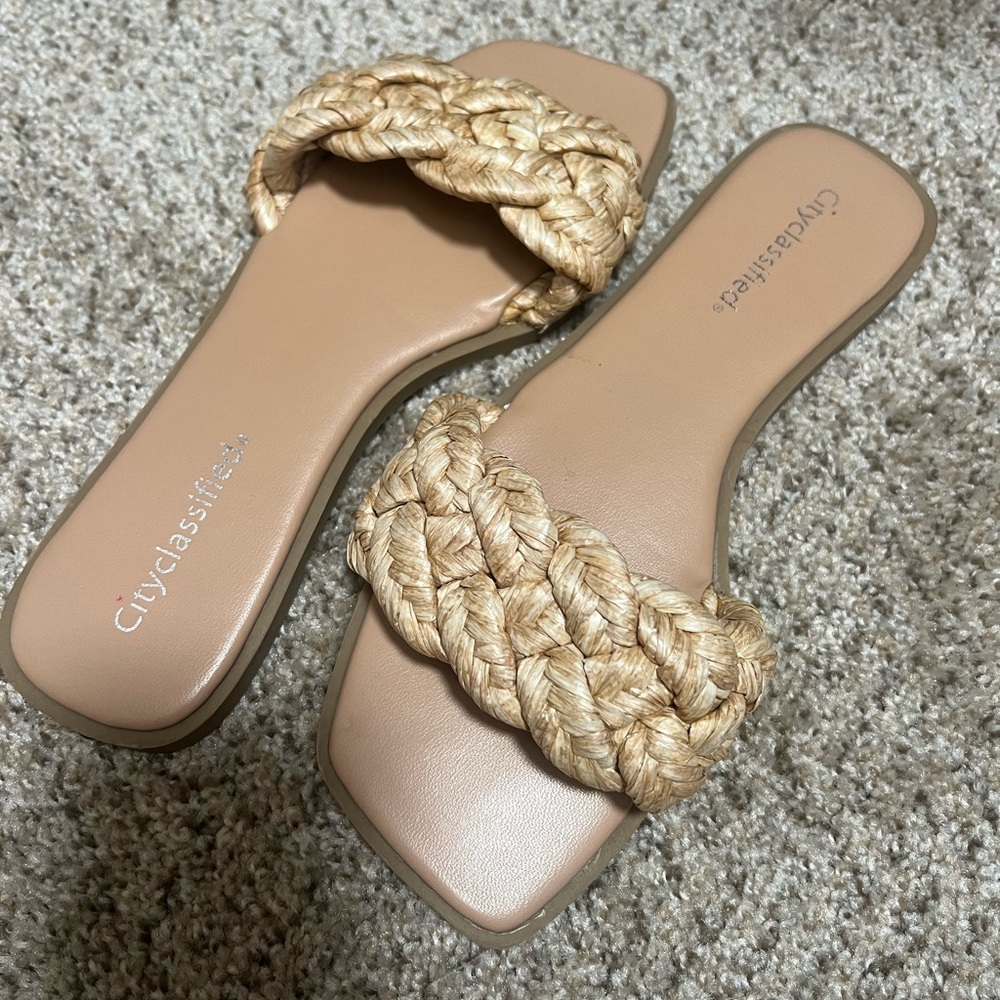 Vici Sandals